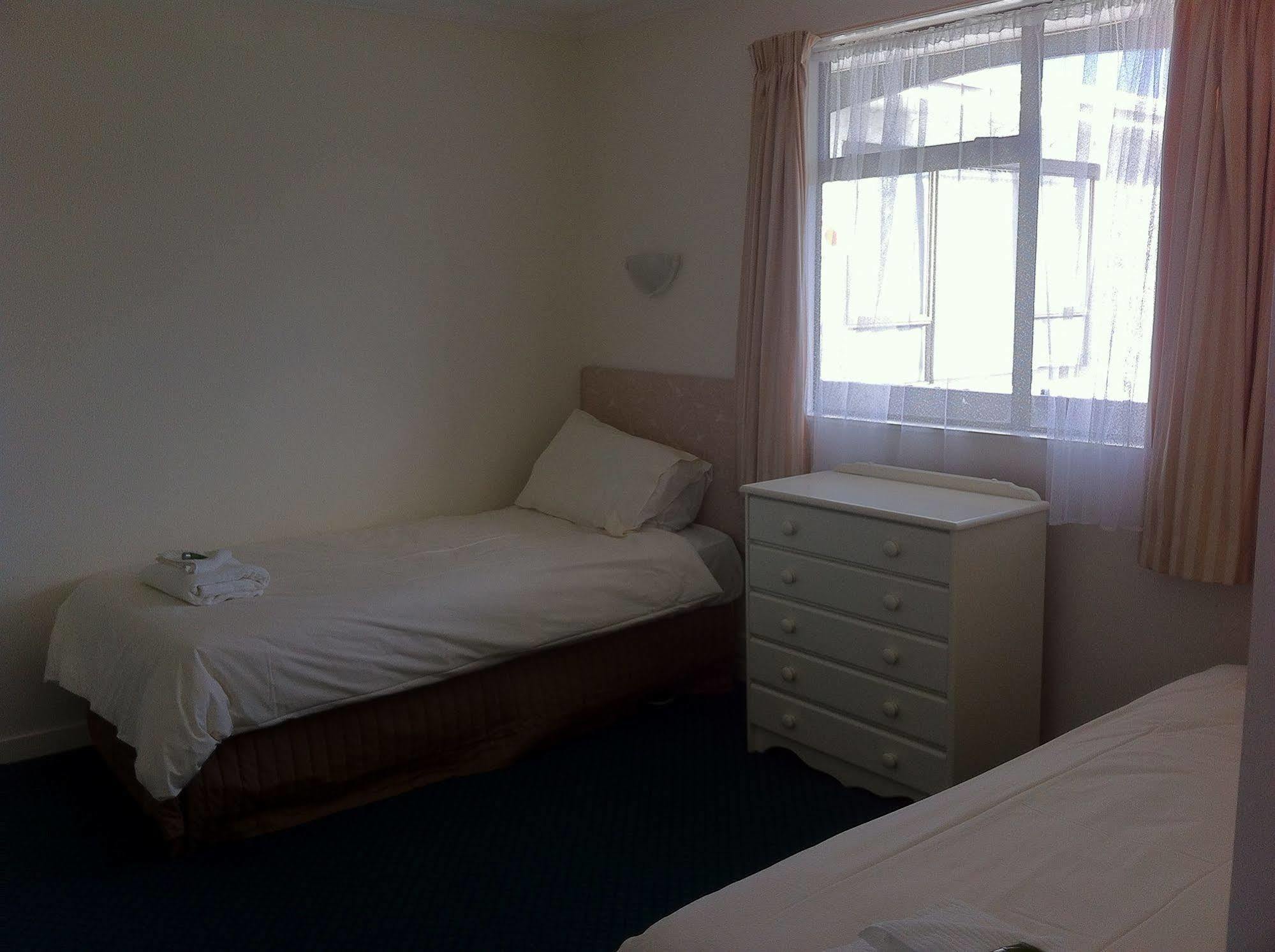 Hawks Inn Motel Upper Hutt Dış mekan fotoğraf