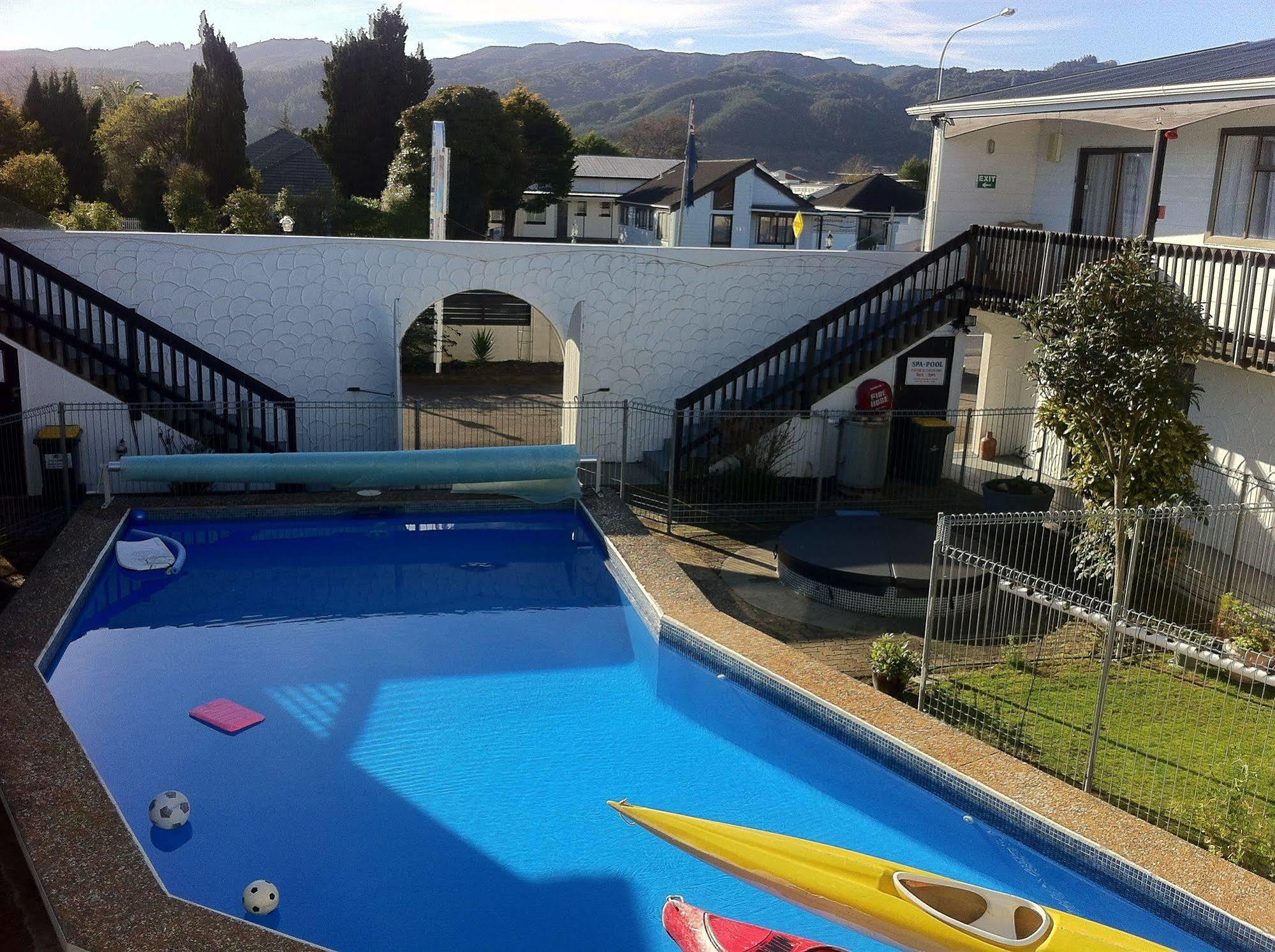 Hawks Inn Motel Upper Hutt Dış mekan fotoğraf
